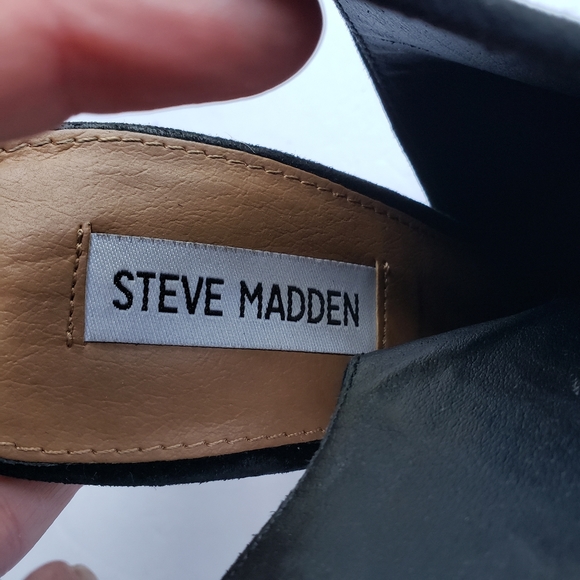 Steve Madden "Pointer" black suede heeled bootie - Picture 9 of 11